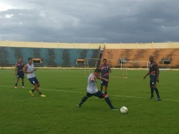 Marino pensa em manter time em Naviraí, mas não descarta cautela