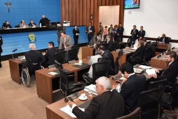 Deputados aprovam em primeira votação reforma administrativa