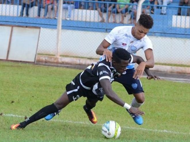 Campeões lutam contra degola em rodada do Grupo B