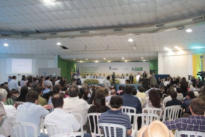 &ldquo;Foram os pr&oacute;prios brasileiros que atacaram nossa carne&rdquo;, afirma Azambuja na Expogrande