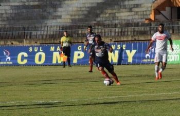  Sete vence Comercial no Douradão e abre vantagem pela classificação