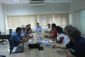 Com poucos funcionários nos Correios, sindicato pede apoio a vereadores em reunião