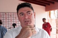 Parte da equipe do colorado é apresentada