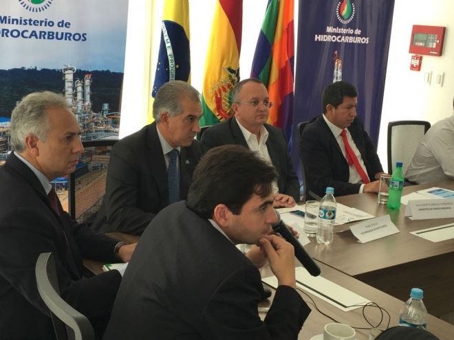Termos de acordo para compra de gás da Bolívia é definido por Azambuja e Evo Morales 