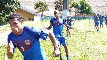 Comercial fecha contrato com UFMS para treinar no Morenão