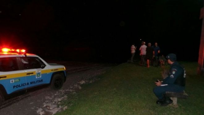 Corpo de homem é encontrado em rio e segue sem identificação