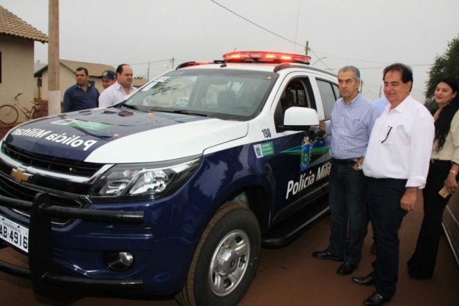 Cumprindo agenda em Itaporã, Reinaldo Azambuja entrega duas importantes obras para cidade