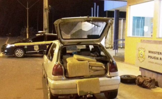 Homens são presos com mais de 100 kg de drogas escondidos em carro