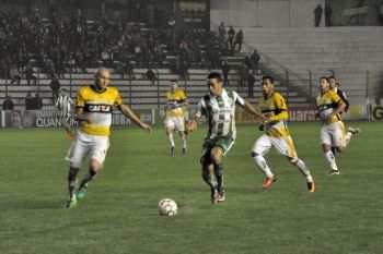 Paysandu perde a primeira partida na competição e Juventude assume a liderança