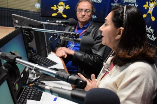  Na rádio, Délia Razuk destaca gestão em Dourados  