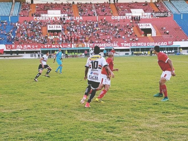 Comercial inicia venda de ingressos para jogo contra Ceilândia