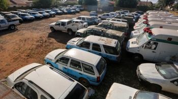 Governo do Estado realiza leilão de carros e sucatas