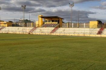 Ceilândia consegue liberação da CBF e enfrenta Comercial com torcida