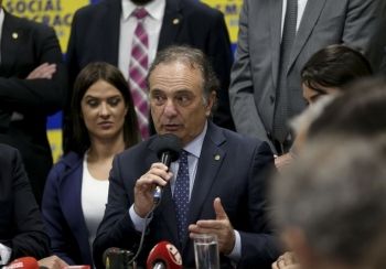 Líder do PSDB na Câmara diz que maioria da bancada é a favor da denúncia contra Temer