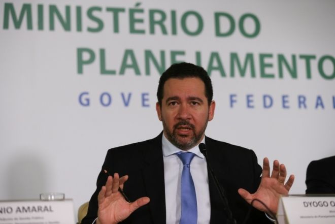 Ministro declara ‘incompatível’ teto de gastos sem reforma da previdência para 2020