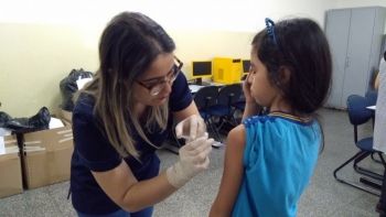 Secretaria divulga vacinação contra o HPV e meningocócica C nos alunos das escolas públicas da Capital