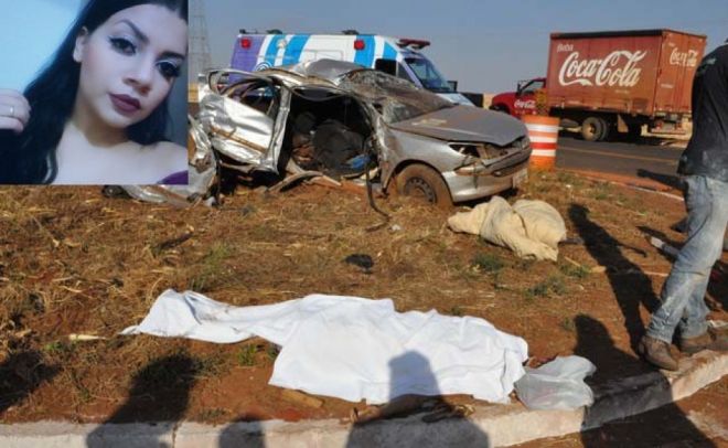 Jovem morre em acidente com carro que mãe dirigia