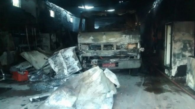  	Incêndio destrói fábrica de picolés; combate às chamas durou mais de 5h