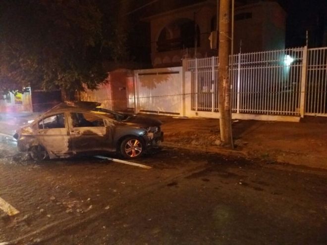 Duas pessoas morrem carbonizadas em acidente no Centro da Capital