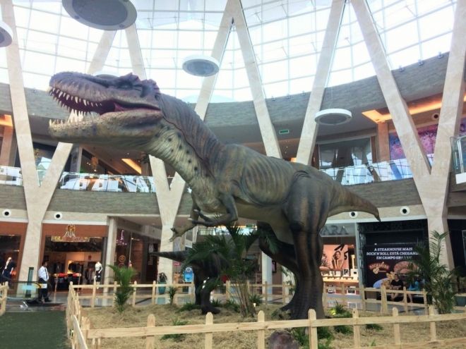 Shopping realiza exposição gratuita com 13 espécies de dinossauros