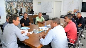 Prefeitura de Campo Grande doa terreno para estacionamento do camelódromo