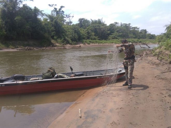 Pescadores atiram e policiais revidam com disparos de fuzil em rio de MS