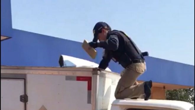 Motorista transportava quase 600 quilos de maconha em fundo falso de caminhão 
