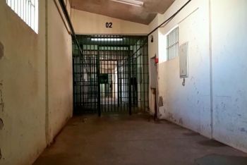 Primeiro dia de paralisação de agentes tem motim de presos na Máxima