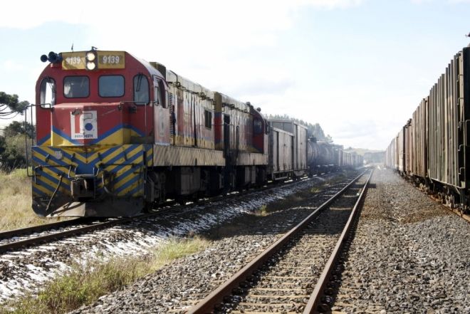 Délia, Fiems e Governo se reúnem para discutir ferrovia