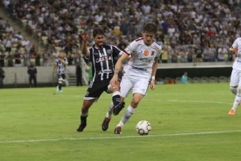 Inter tropeça; Ceará vence e Santa Cruz empata em casa