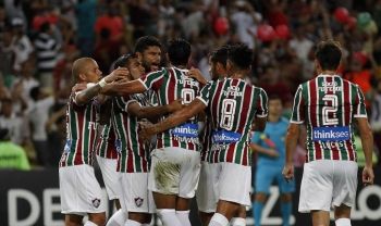 Corinthians mantém vantagem; Fluminense respira na tabela