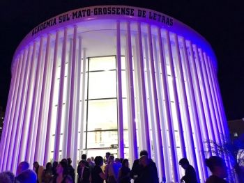 Academia Sul-Mato-Grossense de Letras comemora 46 anos e empossa nova diretoria 