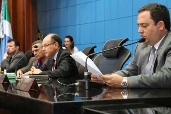Deputados reclamam de vetos do governo a projetos da Assembléia