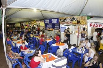 Prefeitura de Dourados abre inscrições para comercialização na praça de alimentação do 'Dourados Brilha'