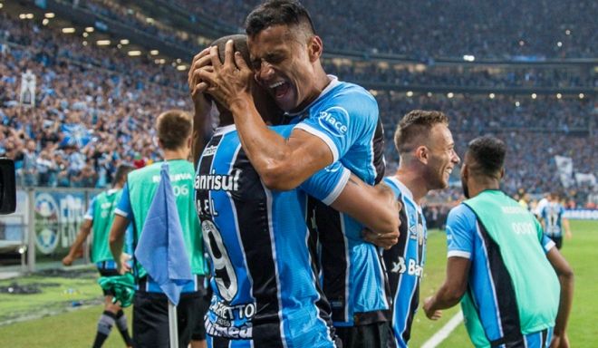 Grêmio vence Lanús e fica mais próximo de levar a taça da Libertadores