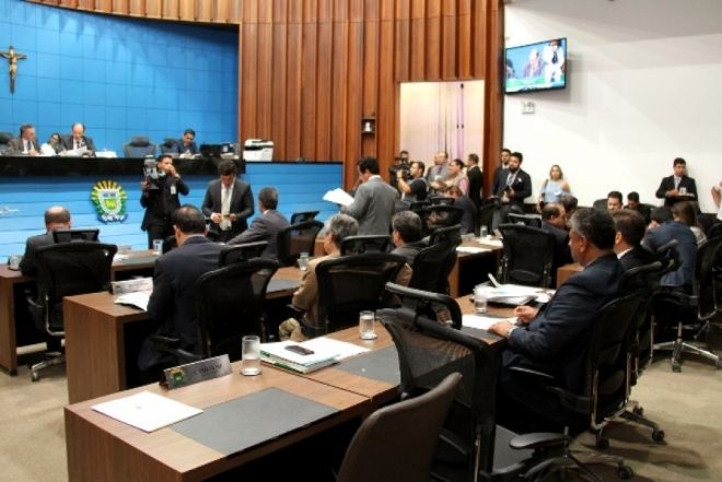 Deputados aprovaram Orçamento de R$ 14 bi para o Estado em 2018