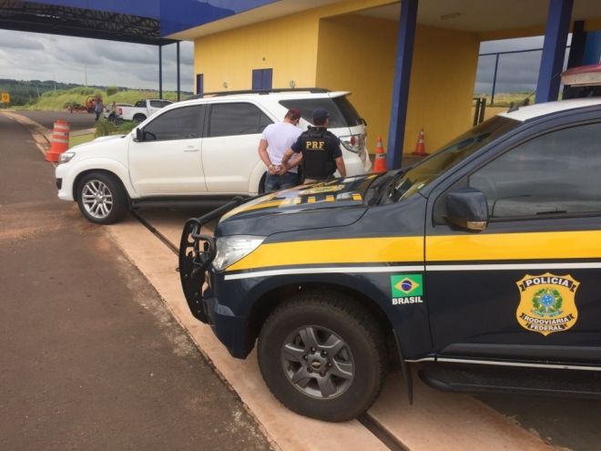 Homem troca caminhonete roubada em terreno e acabo preso seguindo para o Paraguai