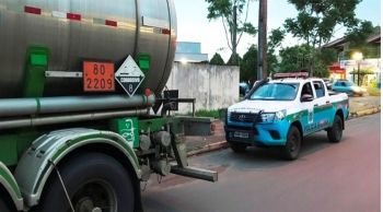 Caminhão com 10 toneladas de formol ilegal é apreendido