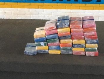 Carga de cocaína avaliada em R$ 1,2 milhão é apreendida e traficante preso