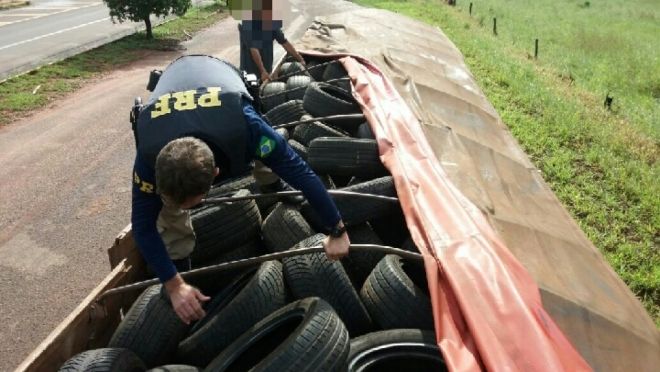 PRF apreende mais de 2 mil pneus que seriam levados para São Paulo
