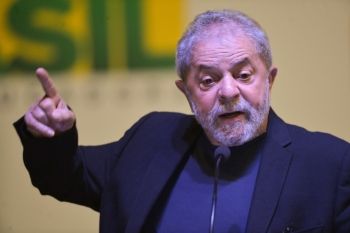 Ato chama a atenção para julgamento de Lula e sessão será transmitida na Capital