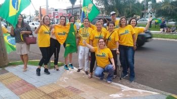Opositores prometem queima de fogos e carreata caso Lula seja condenado no TRF-4