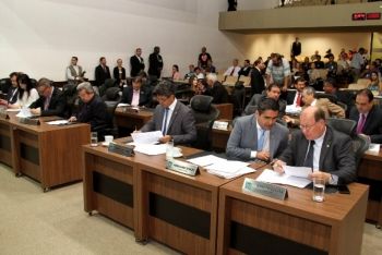 Infrações de trânsito poderão ser parcelas por meio do cartão