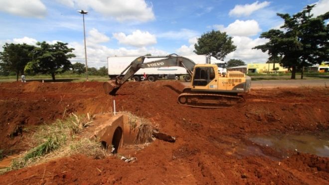 Obras para controle de enchentes são retomadas no Cidade Morena