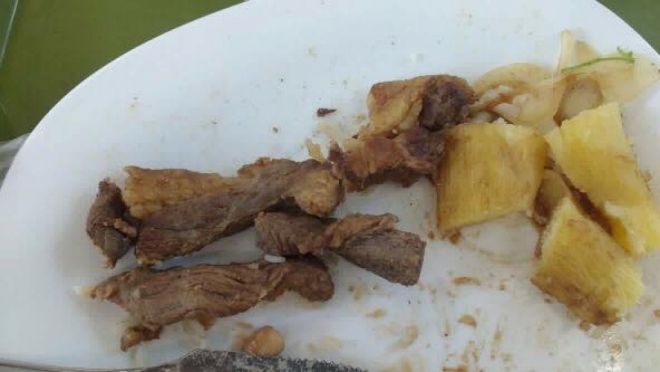 Acadêmicos reclamam da qualidade da comida servida no RU da UFMS na Capital 