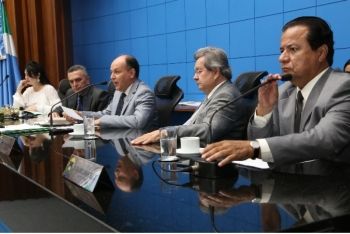 Seis propostas devem ser analisadas pelos parlamentares nesta quinta-feira