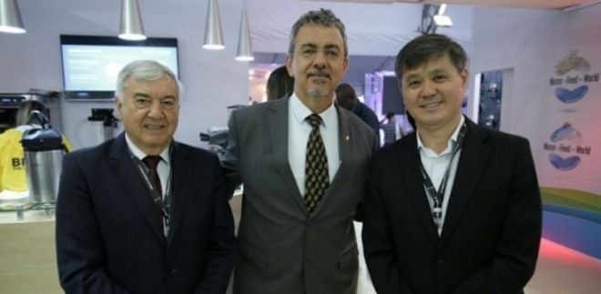 Presidente do Sistema Famasul visita espa&ccedil;o da CNA no F&oacute;rum Mundial da &Aacute;gua