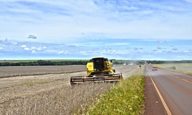 Alteração em decreto incentiva exportação de grãos pela fronteira