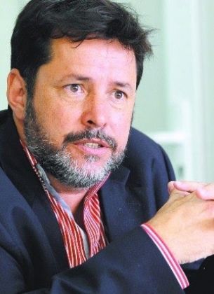 Sérgio Ricardo de Almeida - Artigo