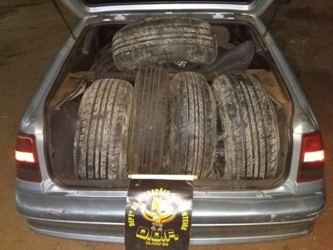Apreendidos quase 30 pneus contrabandeados que seriam revendidos na Capital